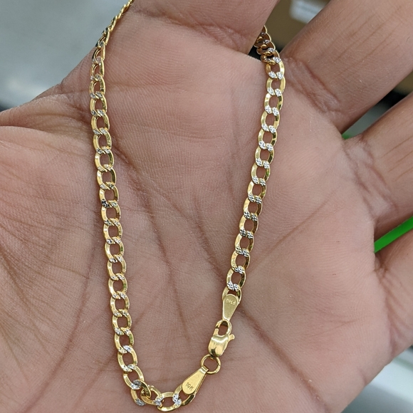 10kt Real Gold Cuban Curb Diamond cut Bracelet